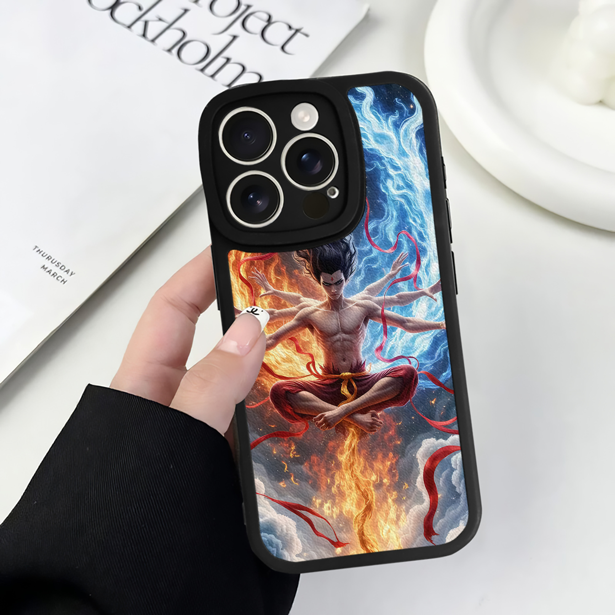 （画像用） Ne Zha 2 ナタ 魔童の大暴れ 【iPhone 16シリーズ対応】シリコンスマホケース（レザー調） 材質：シリコン